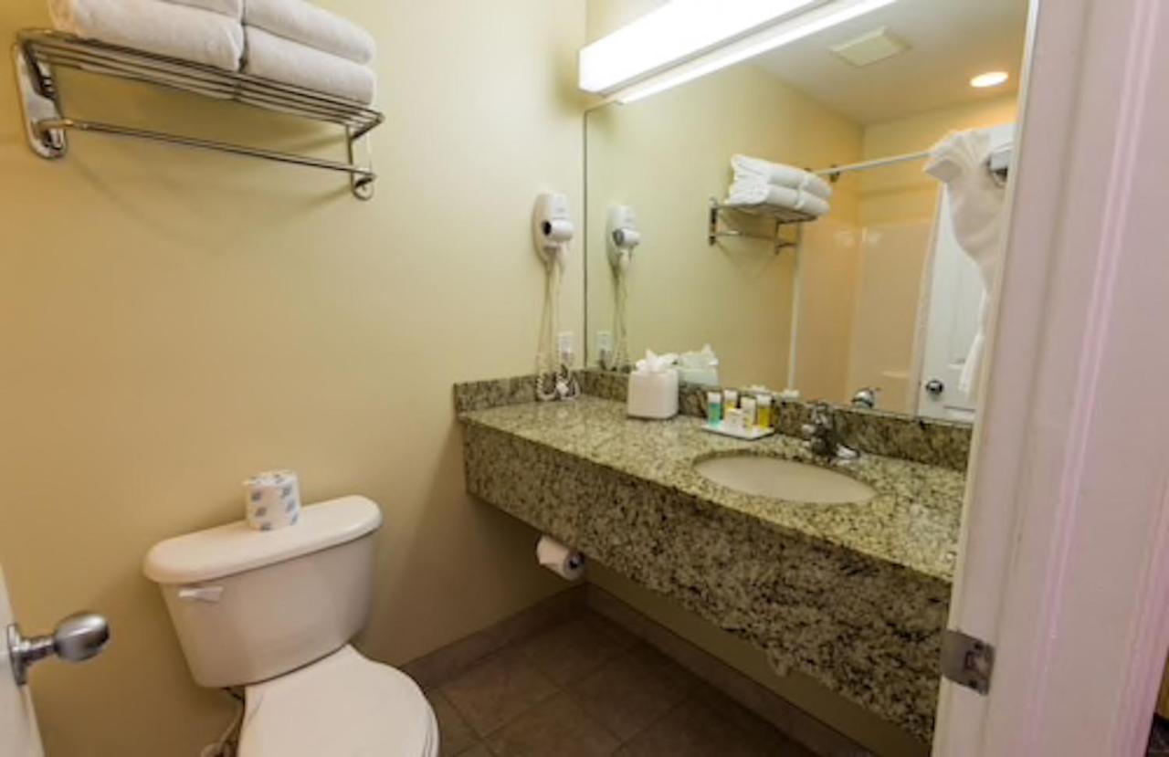 Sunshine Suites Resort West Bay Zewnętrze zdjęcie